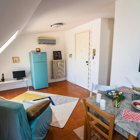 La Mansardina Vintage Appartement San Benedetto del Tronto Buitenkant foto